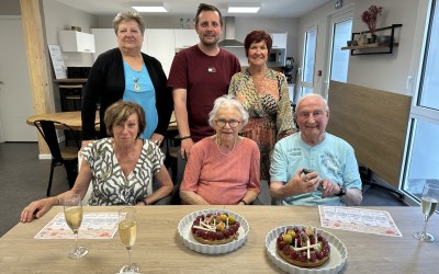 Encore un merveilleux anniversaire célébré à la Maison de nos Parents : celui d&rsquo;Elisabeth !