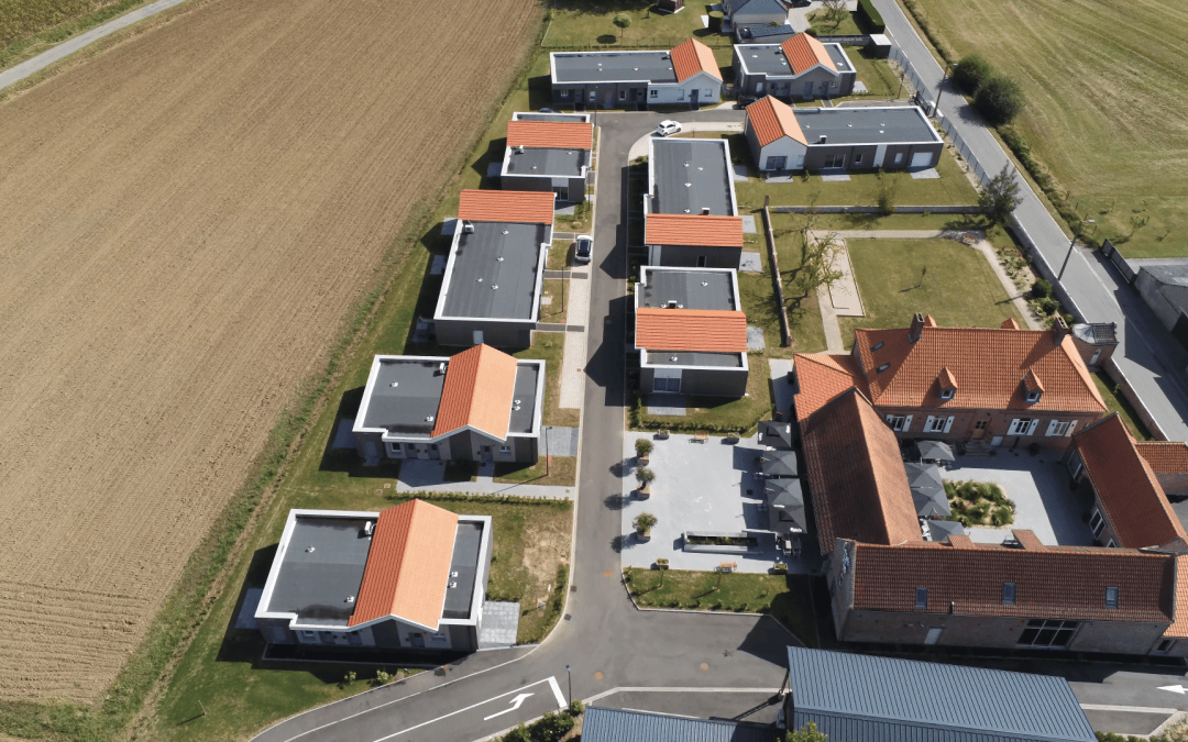Village senior maison individuelle : les meilleures options en France en 2026